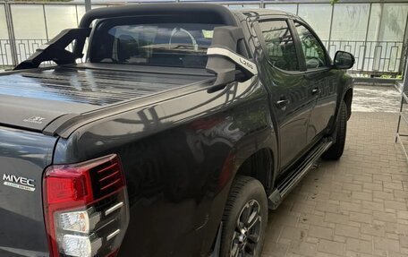 Mitsubishi L200 IV рестайлинг, 2022 год, 3 600 000 рублей, 5 фотография