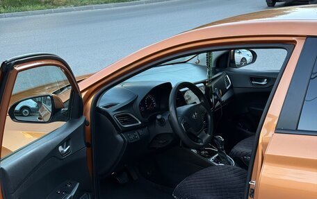 Hyundai Solaris II рестайлинг, 2017 год, 1 100 000 рублей, 7 фотография