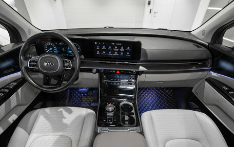 KIA Carnival, 2021 год, 3 645 000 рублей, 8 фотография