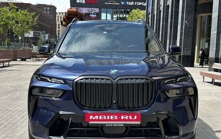 BMW X7, 2022 год, 12 600 000 рублей, 2 фотография