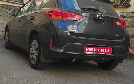 Toyota Auris II, 2014 год, 950 000 рублей, 1 фотография