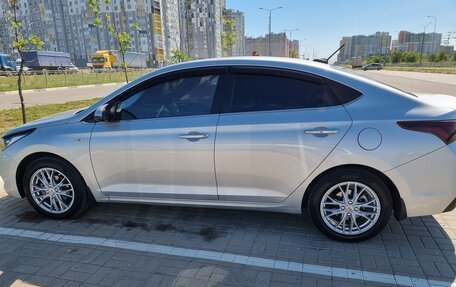Hyundai Solaris II рестайлинг, 2017 год, 1 170 000 рублей, 6 фотография
