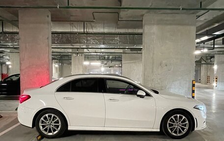 Mercedes-Benz A-Класс, 2022 год, 3 600 000 рублей, 2 фотография