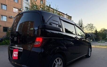 Honda Freed I, 2012 год, 855 000 рублей, 6 фотография