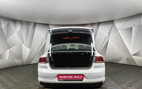 Volkswagen Passat B8 рестайлинг, 2021 год, 2 630 000 рублей, 11 фотография