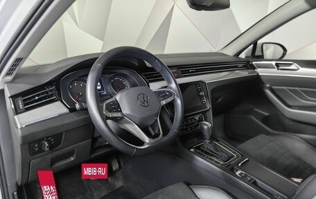 Volkswagen Passat B8 рестайлинг, 2021 год, 2 630 000 рублей, 18 фотография