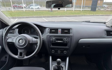 Volkswagen Jetta VI, 2012 год, 595 000 рублей, 8 фотография