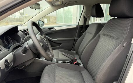 Volkswagen Jetta VI, 2012 год, 595 000 рублей, 17 фотография