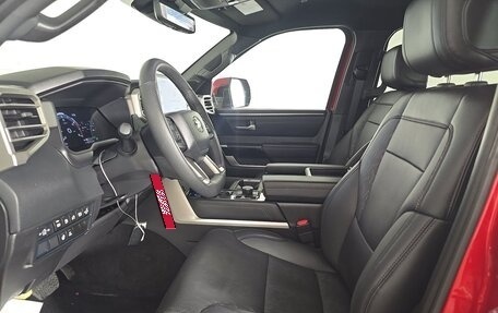 Toyota Tundra, 2025 год, 5 800 000 рублей, 6 фотография