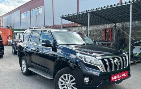Toyota Land Cruiser Prado 150 рестайлинг 2, 2016 год, 3 699 000 рублей, 2 фотография