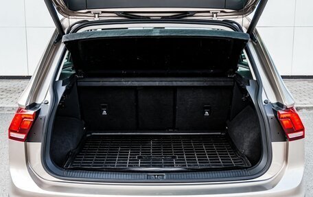 Volkswagen Tiguan II, 2017 год, 2 340 000 рублей, 9 фотография
