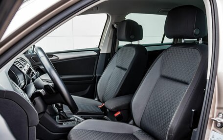 Volkswagen Tiguan II, 2017 год, 2 340 000 рублей, 19 фотография