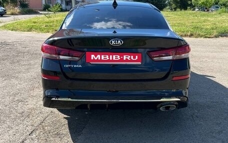 KIA Optima IV, 2019 год, 1 650 000 рублей, 2 фотография