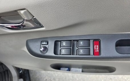 Toyota Pixis Epoch, 2012 год, 700 000 рублей, 10 фотография