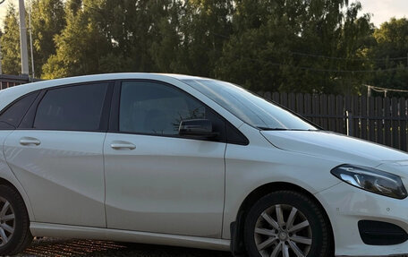 Mercedes-Benz B-Класс, 2015 год, 1 500 000 рублей, 8 фотография