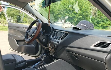 Hyundai Solaris II рестайлинг, 2019 год, 1 169 000 рублей, 10 фотография