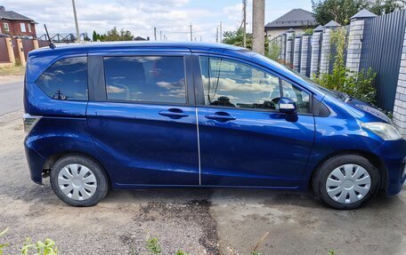 Honda Freed I, 2015 год, 1 000 030 рублей, 32 фотография