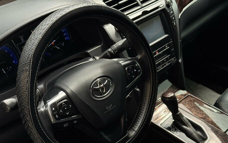 Toyota Camry, 2016 год, 1 990 000 рублей, 13 фотография