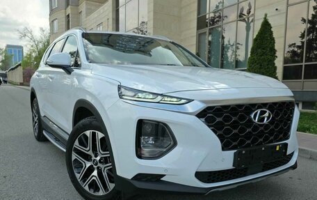 Hyundai Santa Fe IV, 2019 год, 1 790 000 рублей, 1 фотография
