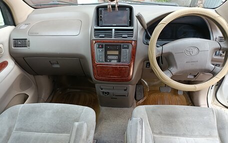 Toyota Gaia, 2002 год, 530 000 рублей, 16 фотография