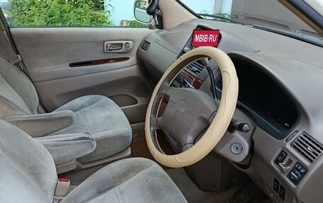 Toyota Gaia, 2002 год, 530 000 рублей, 14 фотография