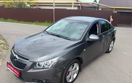 Chevrolet Cruze II, 2010 год, 380 000 рублей, 7 фотография