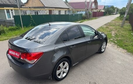Chevrolet Cruze II, 2010 год, 380 000 рублей, 9 фотография