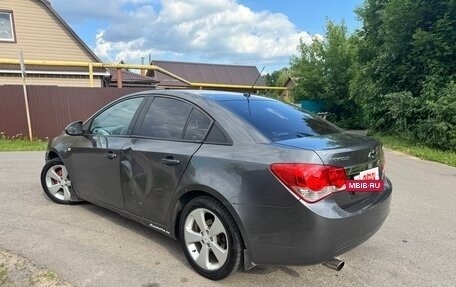 Chevrolet Cruze II, 2010 год, 380 000 рублей, 6 фотография