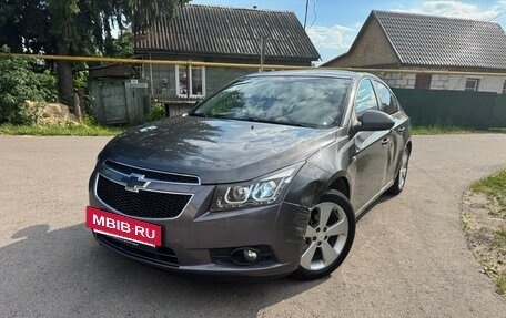 Chevrolet Cruze II, 2010 год, 380 000 рублей, 2 фотография
