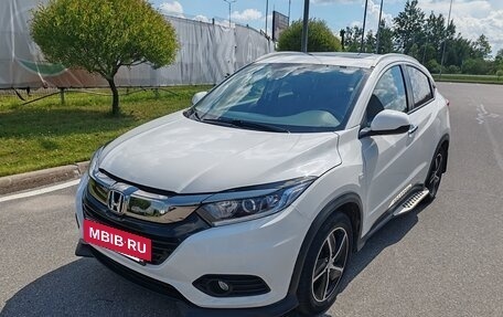 Honda Vezel, 2021 год, 2 090 000 рублей, 3 фотография