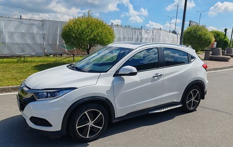 Honda Vezel, 2021 год, 2 090 000 рублей, 8 фотография