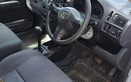 Toyota Succeed I рестайлинг, 2003 год, 599 000 рублей, 8 фотография