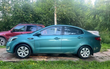 KIA Rio III рестайлинг, 2011 год, 700 000 рублей, 3 фотография