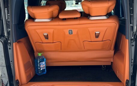 Mercedes-Benz Vito, 2024 год, 7 900 000 рублей, 13 фотография