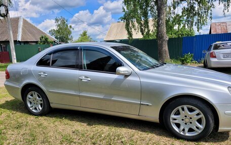 Mercedes-Benz E-Класс, 2004 год, 800 000 рублей, 11 фотография