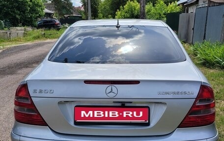 Mercedes-Benz E-Класс, 2004 год, 800 000 рублей, 6 фотография