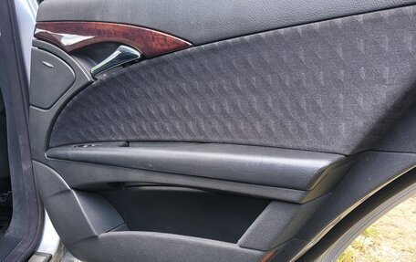 Mercedes-Benz E-Класс, 2004 год, 800 000 рублей, 21 фотография