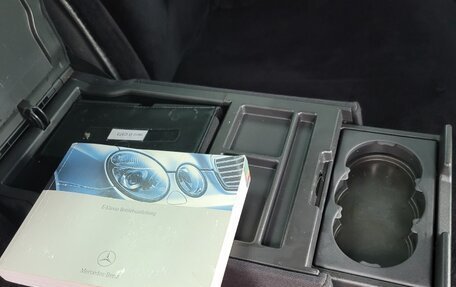 Mercedes-Benz E-Класс, 2004 год, 800 000 рублей, 29 фотография
