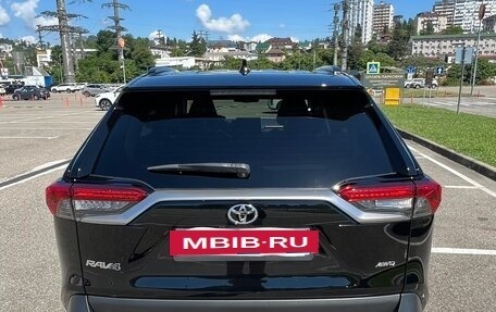 Toyota RAV4, 2021 год, 3 350 000 рублей, 12 фотография
