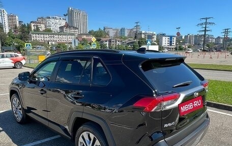 Toyota RAV4, 2021 год, 3 350 000 рублей, 11 фотография