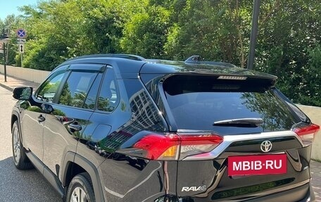 Toyota RAV4, 2021 год, 3 350 000 рублей, 17 фотография