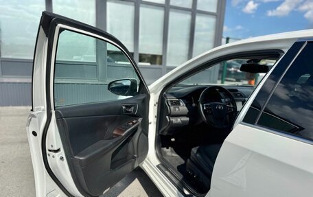 Toyota Camry, 2015 год, 2 199 000 рублей, 14 фотография