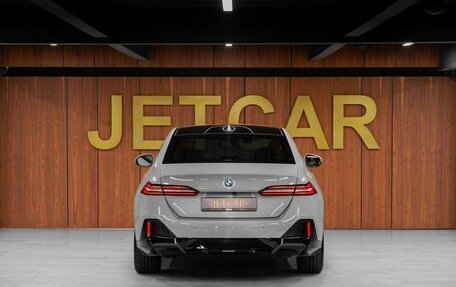 BMW 5 серия, 2024 год, 7 000 000 рублей, 6 фотография