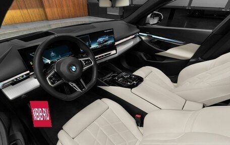 BMW 5 серия, 2024 год, 7 000 000 рублей, 13 фотография