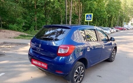 Renault Sandero II рестайлинг, 2015 год, 490 000 рублей, 2 фотография