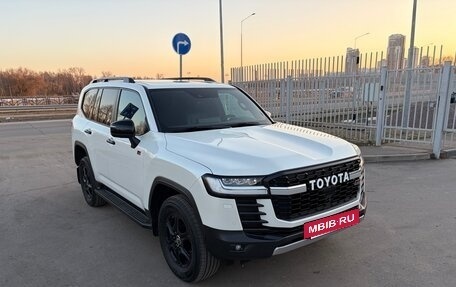 Toyota Land Cruiser, 2022 год, 11 700 000 рублей, 2 фотография
