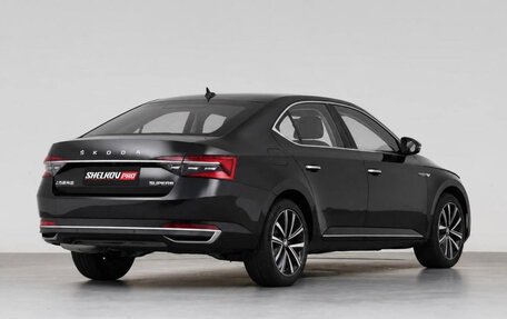 Skoda Superb III рестайлинг, 2025 год, 3 050 000 рублей, 4 фотография