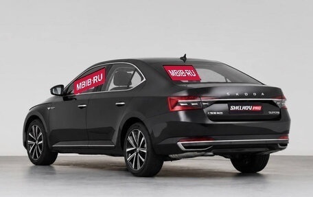 Skoda Superb III рестайлинг, 2025 год, 3 050 000 рублей, 5 фотография