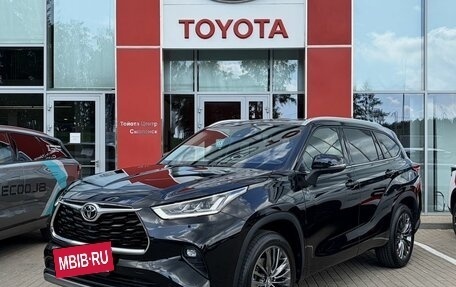 Toyota Highlander, 2026 год, 5 600 000 рублей, 3 фотография