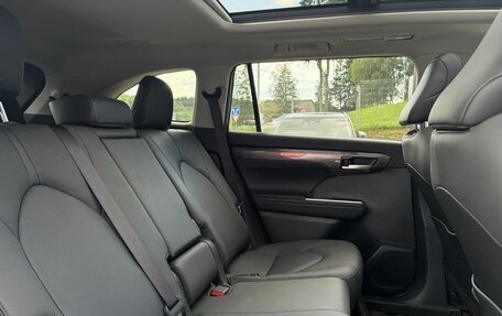 Toyota Highlander, 2026 год, 5 600 000 рублей, 16 фотография